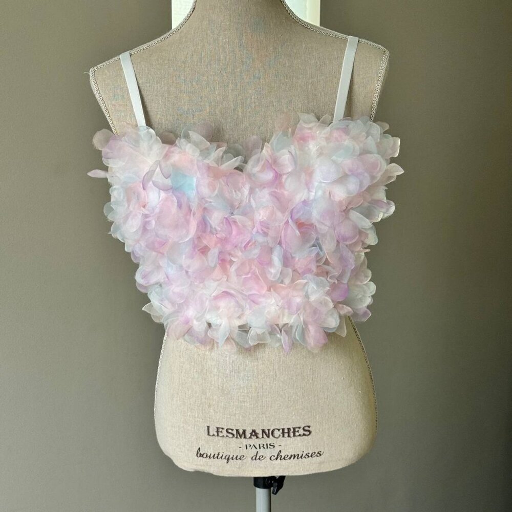 NWT! Gorgeous Adjustable Straps Crop Top - Size Small/Medium